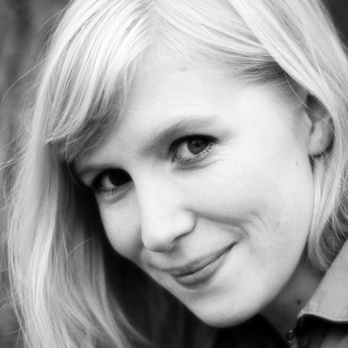 Konzertabend mit Natalia Ehwald: Meisterpianistin zu Gast im Schlossmuseum Dame mit blondem Haar.