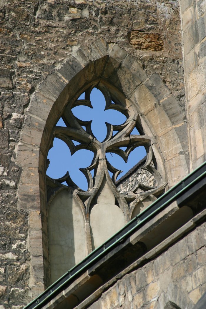 Fenster an der Barfüßerkirche Historische Fensternische ohne Glas