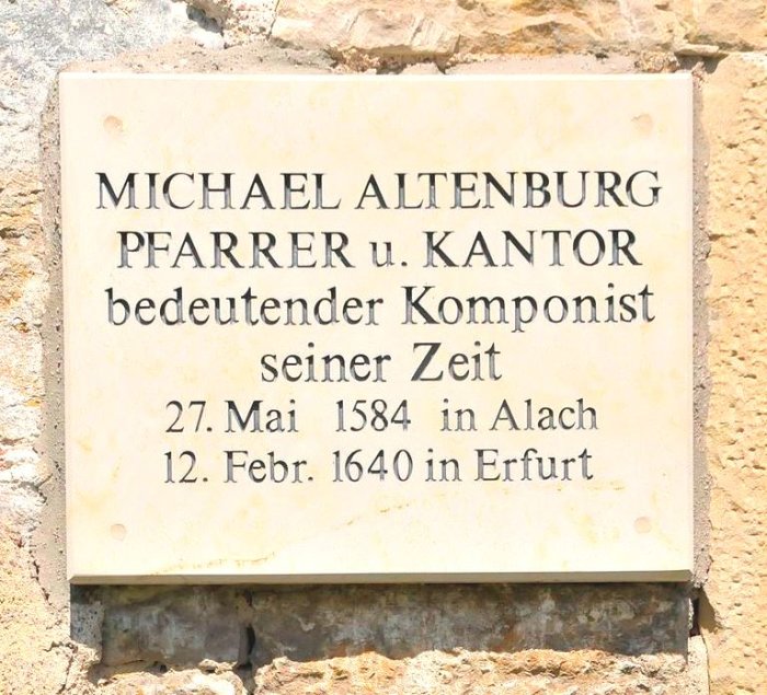Gedenktafel für Michael Altenburg Gedenktafel aus Stein für Michael Altenburg in Alach an der Kirche