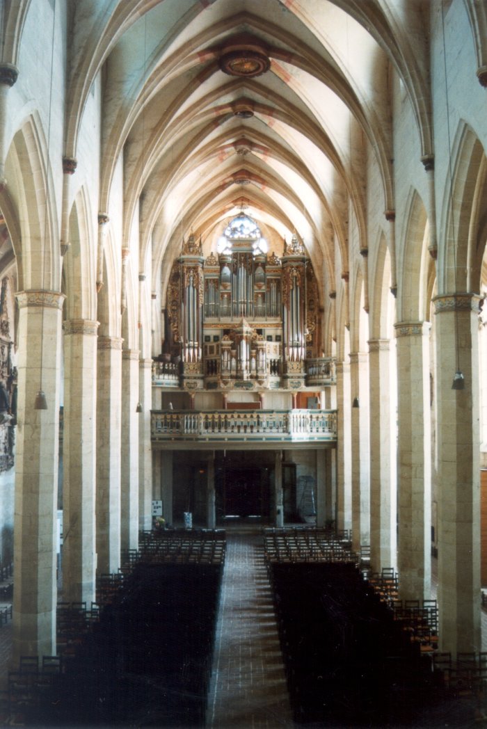 Predigerkirche hoher Chor der Predigerkirche mit Blick auf die Schukeorgel