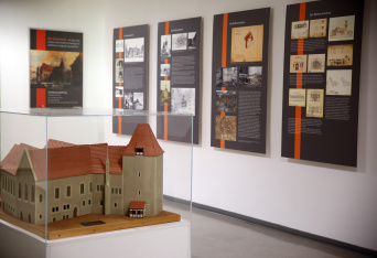 Modell des alten Rathauses im Ausstellungsraum