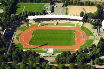 Das Steigerwaldstadion wird zur Multifunktionsarena umgebaut Blick von oben auf das Erfurter Stadion.