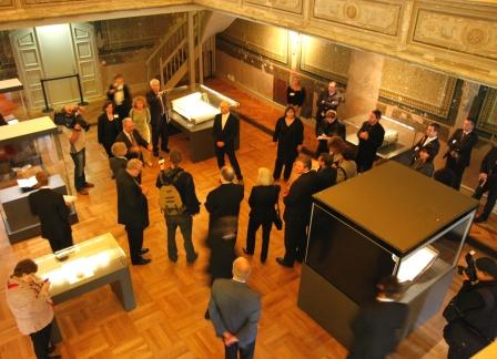 Eröffnung der Synagoge - Saal mit den Handschriften