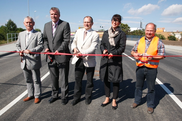 Verkehrsfreigabe_Mittelhäuser-Straße_Banddurchschnitt