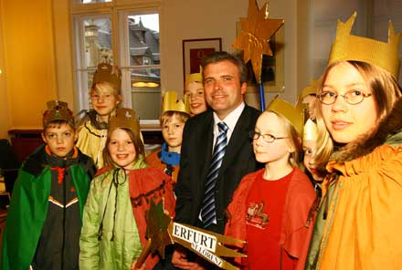 Die Sternsinger im Büro des Oberbürgermeisters