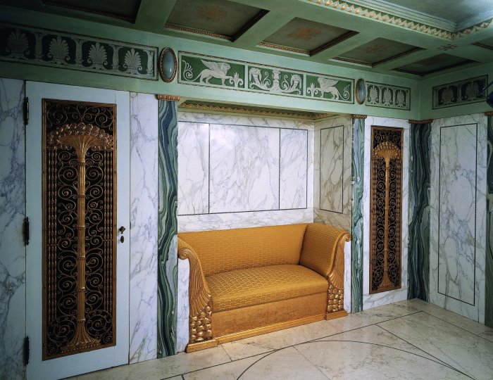 Marmorbad der Gräfin Maria von Gneisenau auf Schloss Molsdorf, um 1910 Ausführung / Design: Paul Schultze-Naumburg und Saalecker Werkstätten Jugendstil-Bad.