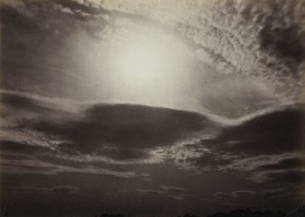 Fotografie eines bewölkten Himmels