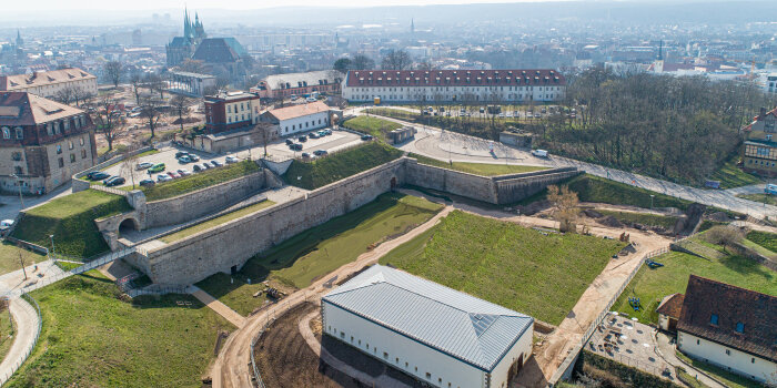 Die Festwiese Petersberg aus der Vogelperspektive