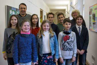 Foto: Kinderjury © Stadtverwaltung Erfurt / M. Sauerbrey die Mitglieder der Kinderjury und ihre Betreuer