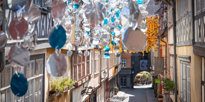 Foto der 2025 Kunstinstallation auf der Krämerbrücke