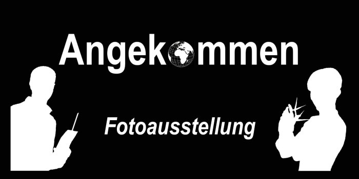 Fotoausstellung VHS Angekommen zwei weiß gefüllte menschliche Konturen auf schwarzem Grund