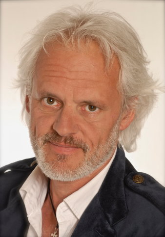 Foto: Ernst Hofacker © Simone Hoffmann Porträt eines Mannes