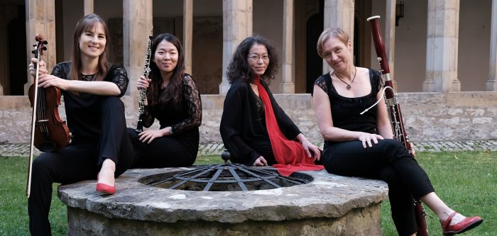 Künstler für das 5. Philharmonische Kammerkonzert 5 Damen am Brunnen