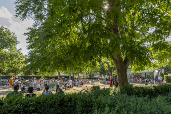 Kinder im Park vom Brühler Garten