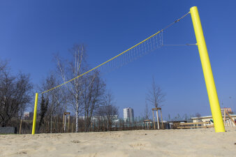 ein Beachvolleyballfeld