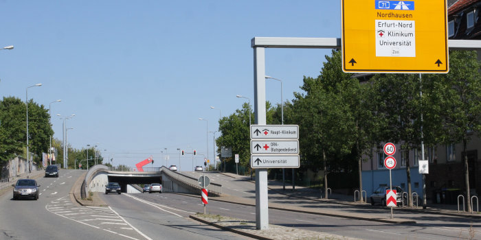 Foto: Binderslebener Knie und Heinrichstraße © Stadtverwaltung Erfurt Mehrstreifige Straßen und Tunnel-Brücke