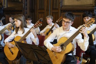 Gitarristen beim Konzert