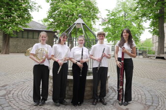 Schüler  mit Blasinstrumenten