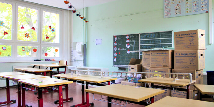Das Foto zeigt die Innenansicht eines Klassenraumes des Schulstandortes in der Berliner Straße.