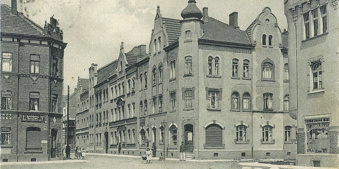 Straßenecke um 1920