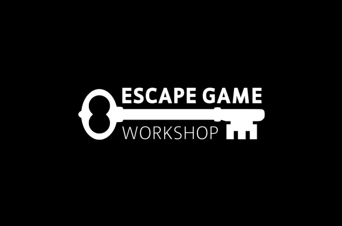 Weißes Logo: Escape Game Workshop Schlüssel mit Schriftzug: ESCAPE GAME WORKSHOP
