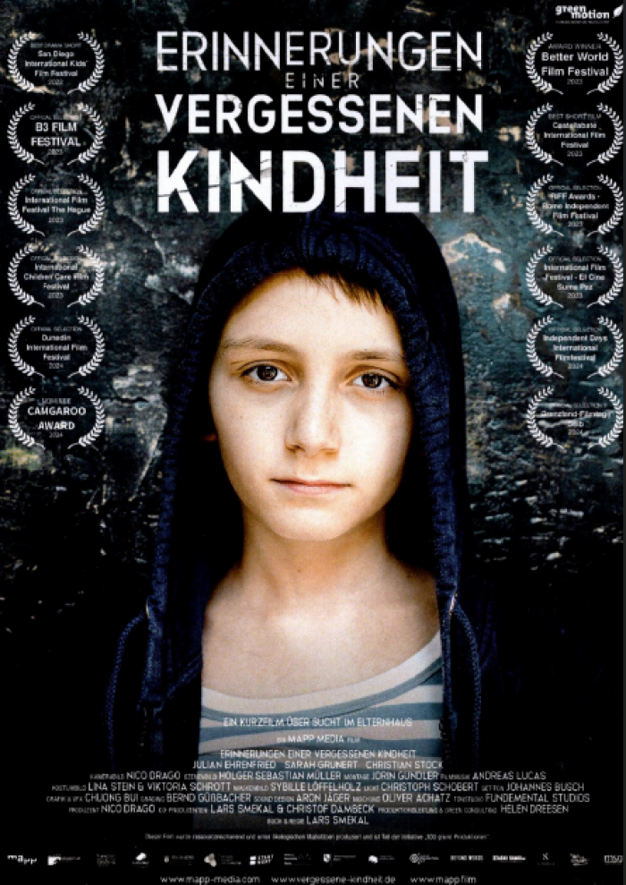 Seelisch fit in Erfurt: Erinnerungen einer vergessenen Kindheit Cover des Films: Erinnerungen einer vergessenen Kindheit