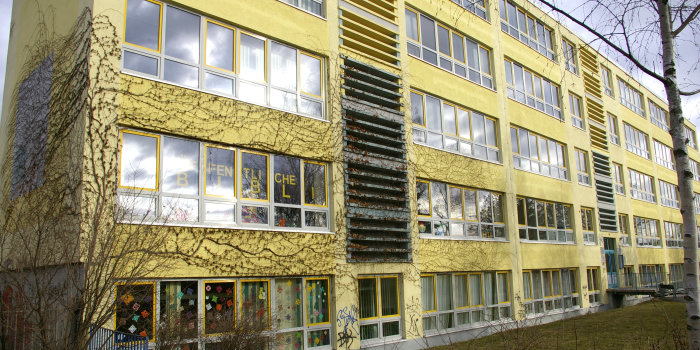 Außenansicht der Bibliothek Krämpfervorstadt