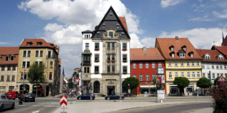 Spannender Bibliothekstag rund ums „Goldne Einhorn“: Bücherflohmarkt, Lieder, Lesungen und Brettspielausleihe