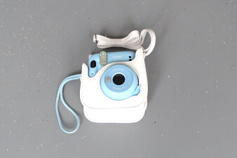 Sky-Blue Sofortbildkamera mit Handschlaufe