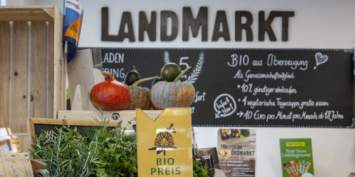 Bio-Preis-Schild in Geschäft