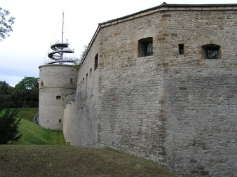 hohe Festungsmauer