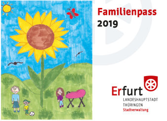 Bild: Titelseite des Familienpasses 2019 © Stadtverwaltung Erfurt von Kind gemaltes buntes Bild mit einer großen Sonennblume