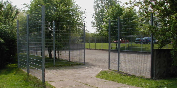 Foto: Bolzplatz Warschauer Straße: Bolzplatz © Stadtverwaltung Erfurt eingezäunter Bolzplatz
