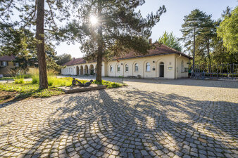 Foto: Toiletten: Friedhof Eingangsbereich © Stadtverwaltung Erfurt Eingangsbereich des Haupftfriedhofs