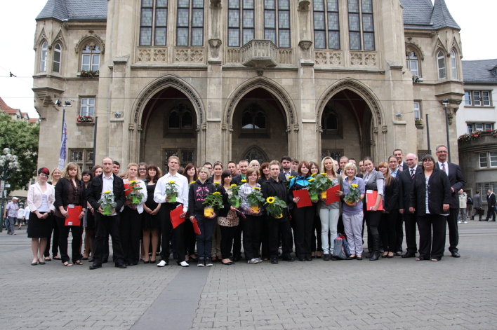 Foto - Start ins Berufsleben bei der Stadtverwaltung für 56 Auszubildende, Studierende und Beamtenanwärter 