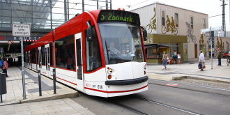Autofasten: Auf Bus, Bahn oder Fahrrad umsteigen