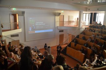 Foto: 4. Fachtagung des Netzwerkes "Frühe Hilfen/Kinderschutz Erfurt" © Stadtverwaltung Erfurt Blick in einen Hörsaal
