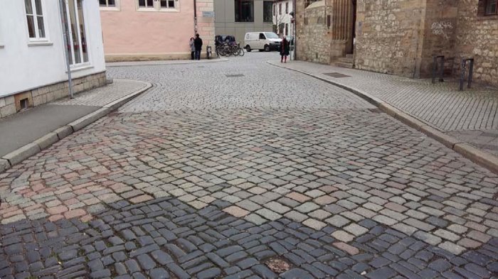 Allerheiligenstraße Eine Straße mit Kopfsteinpflaster