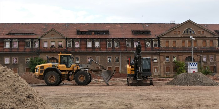Foto: Petersberg alte Defensionskaserne © Stadtverwaltung Erfurt altes mehrgeschossiges Gebäude