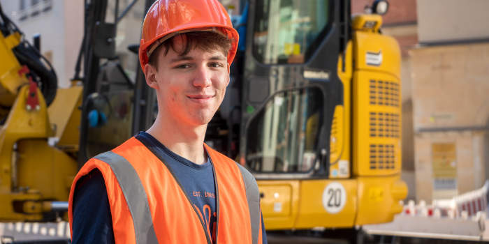 Premiere in der Stadtverwaltung: ein duales Studium voller Brücken, Bagger und Baustellen