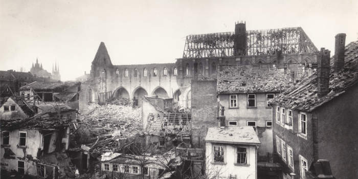Gedenken an die Zerstörung der Barfüßerkirche vor 76