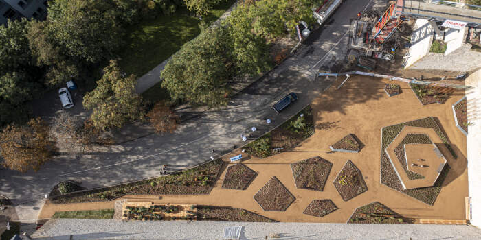 Interner Verweis: Diamond Garden – Gartenkunst in der Blumenstadt