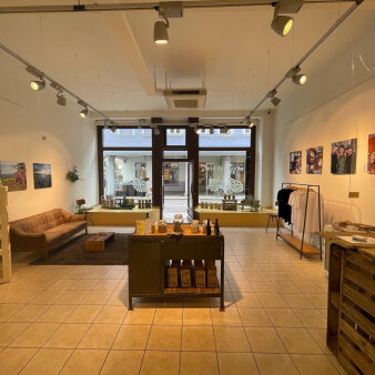 Foto: Hainich Hanf im Pop-up-Store | F11 © Hanf Industries GmbH Innenaufnahme eines Ladengeschäfts