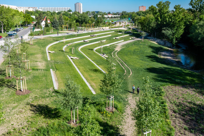 Klärchen am 31. Mai 2021 Luftaufnahme eines Parkabschnitts