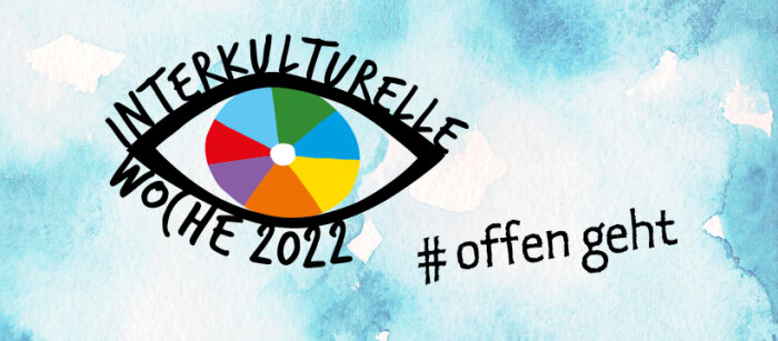 Interkulturelle Woche 2022 – #offen geht eine Grafik mit symbolisiertem Auge und dem Schriftzug "Interkulturelle Woche 2022" und "#offen geht"