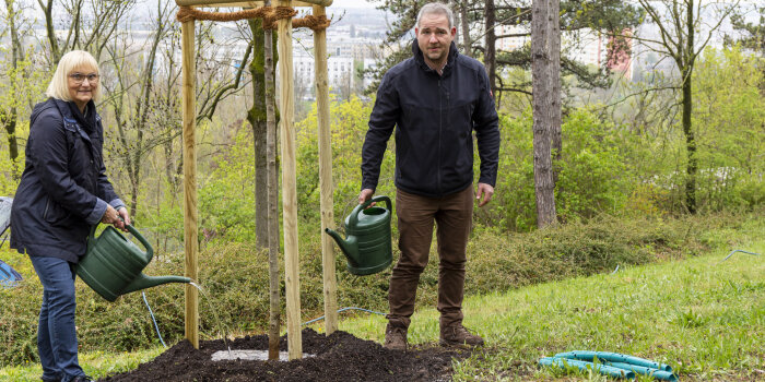 Bei einem Rundgang durch den Zoopark wurde ein neues Klimaprojekt angestoßen. 