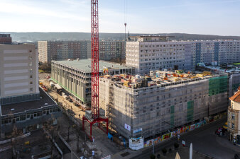 Drohnenaufnahme einer Baustelle