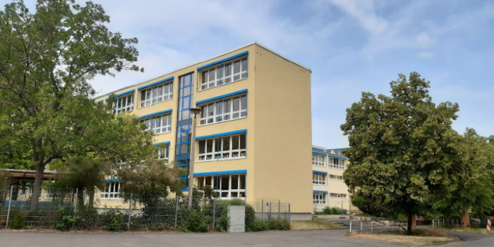 Ein Schulgebäude