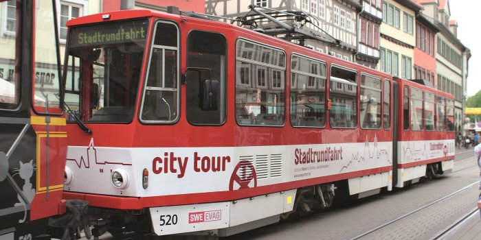 Eine Straßenbahn mit der Aufschrift Citytour