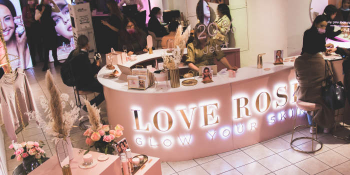 Love Rose färbt Erfurt Rosa Rosige Zeiten im F11 Erfurt.de